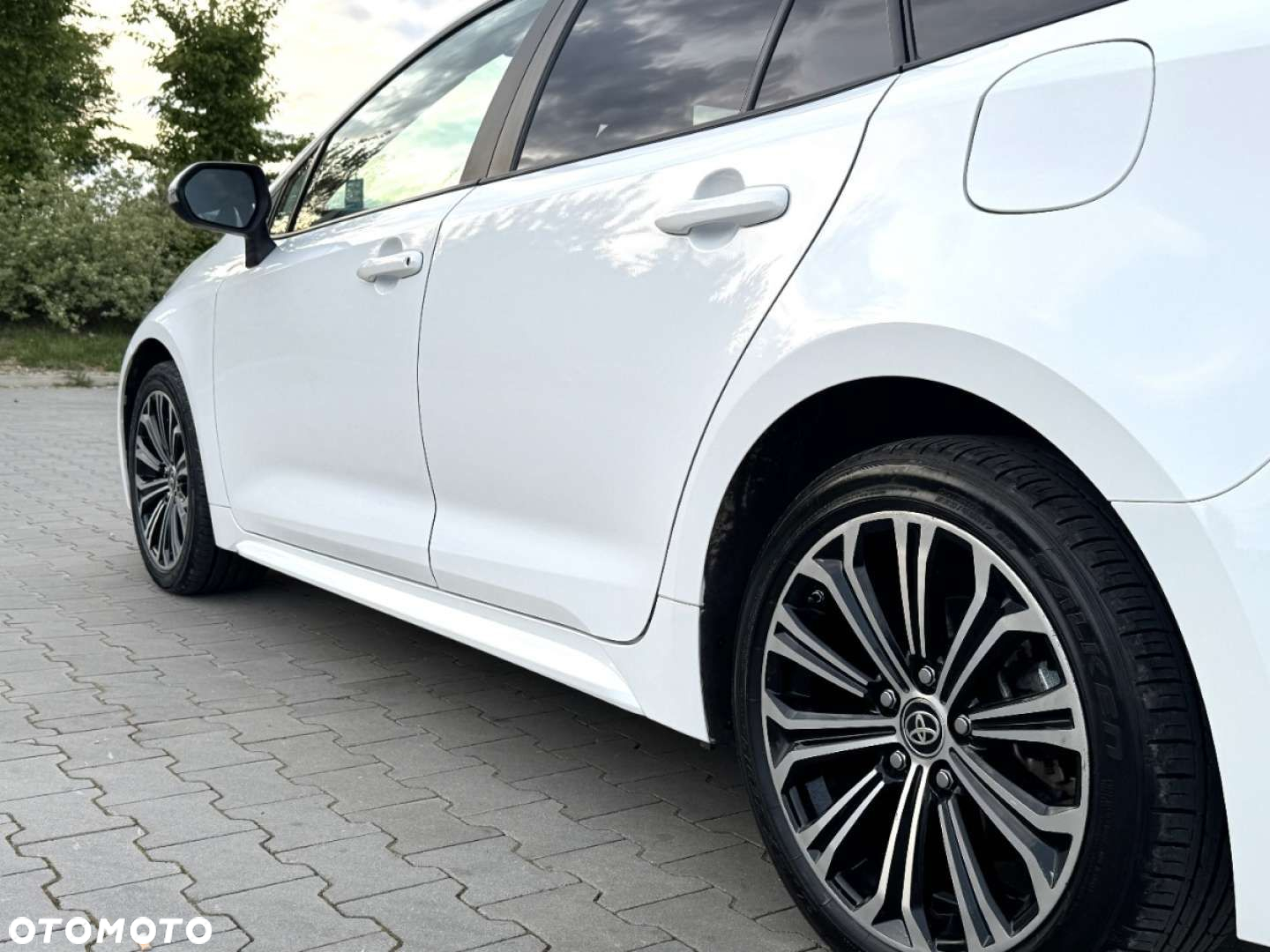 Toyota Corolla 1.8 Hybrid Active - 15