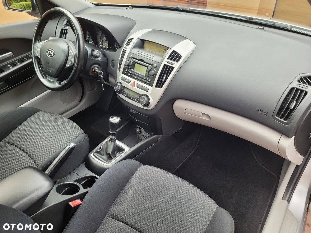 Kia Ceed 1.6 CVVT EX - 17