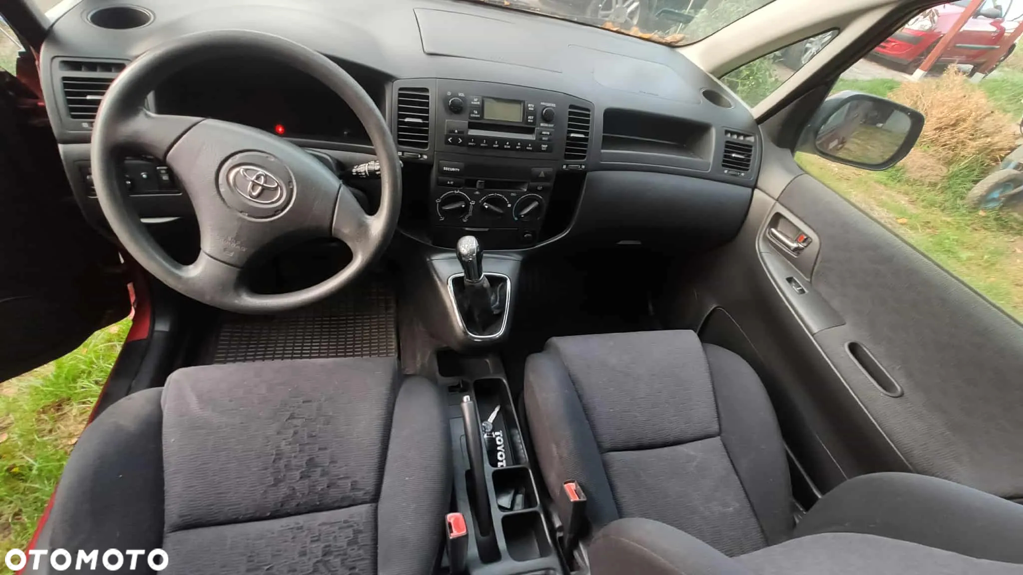 Toyota Corolla Verso 2.0 D-4D Sol - 23