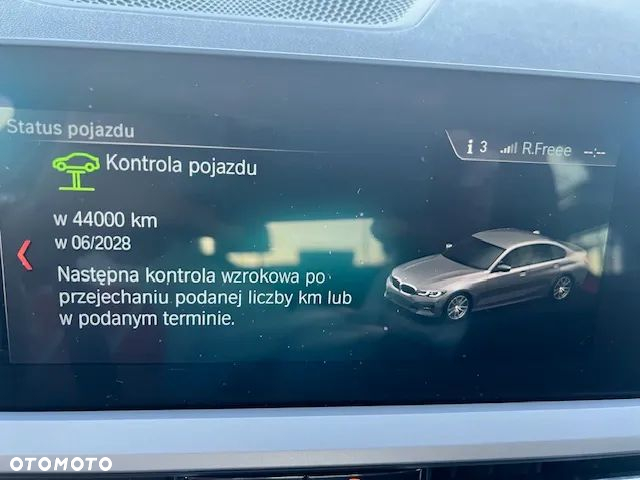BMW Seria 3 320i - 10