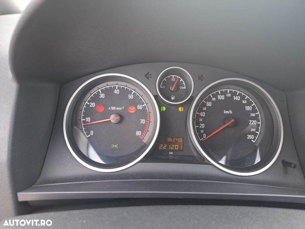 Opel Zafira 1.8i Cosmo - 3