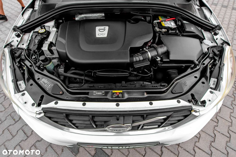 Volvo XC 60 D5 AWD RDesign - 35