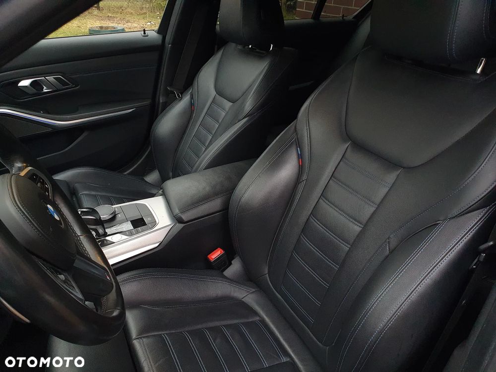 BMW Seria 3 320d Edition M Sport Shadow - 14