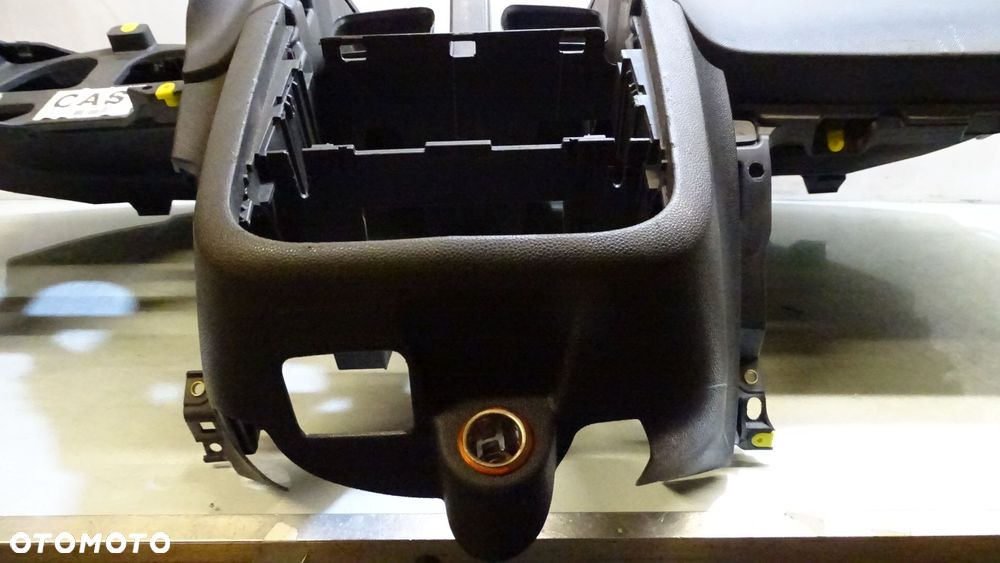 DESKA ROZDZIELCZA OPEL CORSA D 1.2 - 6