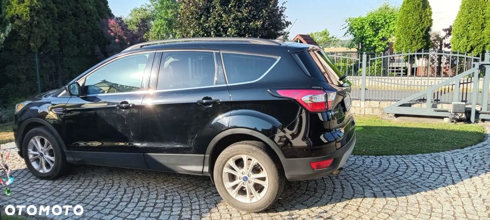 Ford Kuga - 4