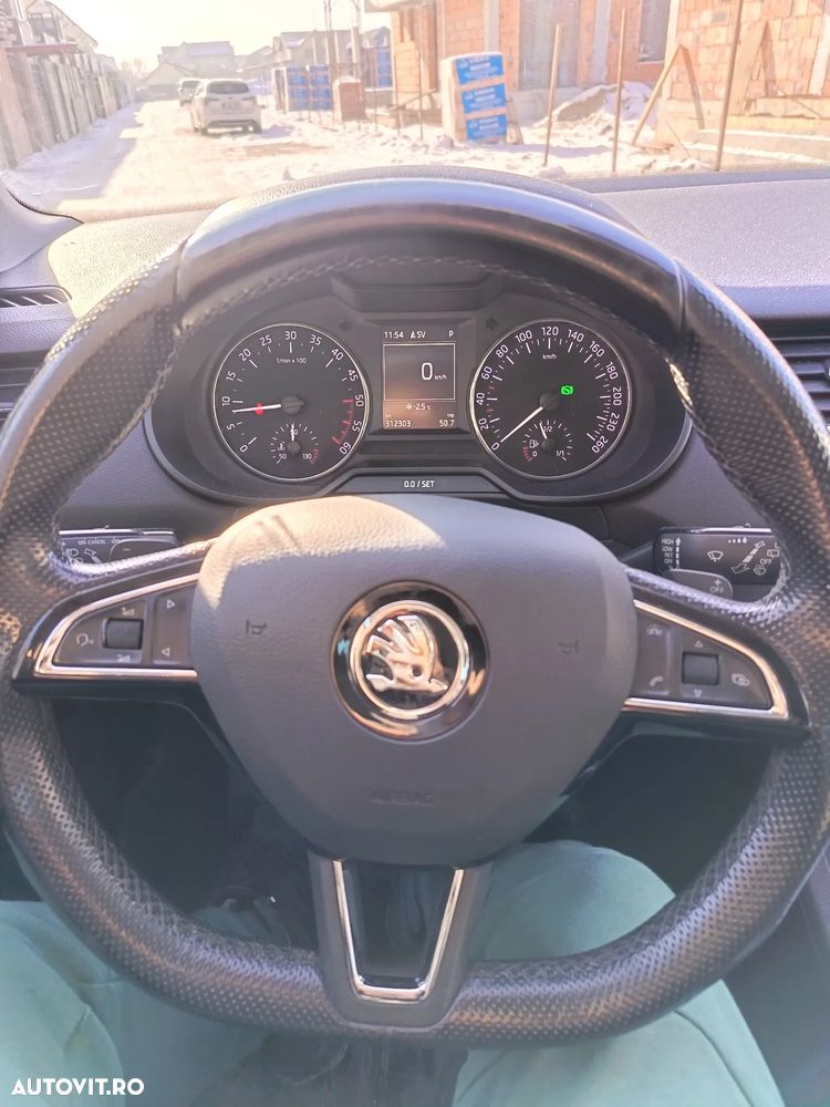 Skoda Octavia 2.0 TDI (Green tec) DSG Ambition - 8