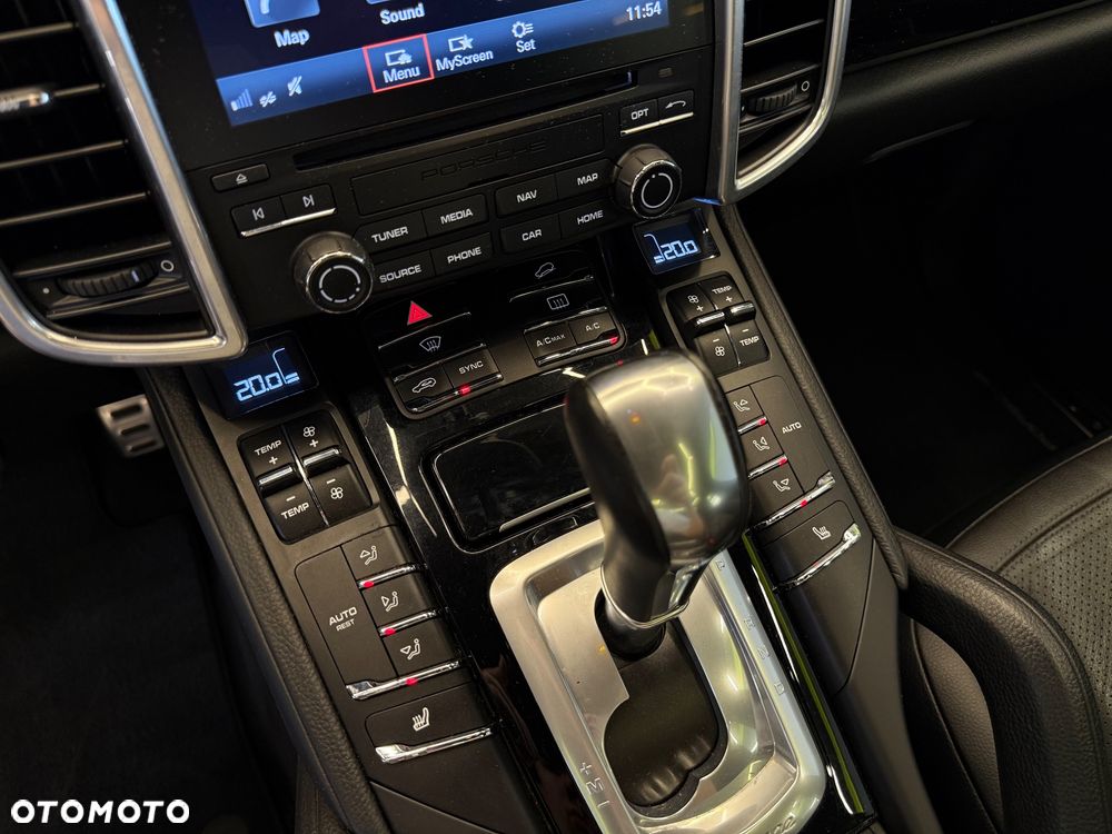 Porsche Cayenne S E-Hybrid - 31