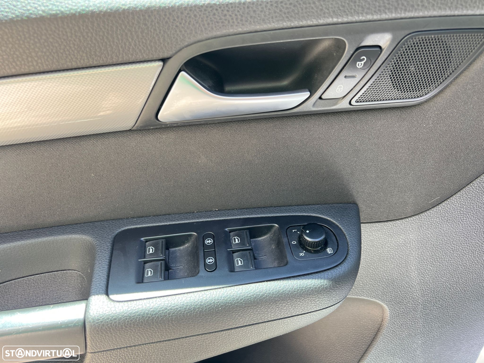 VW Sharan 2.0 TDI Trendline - 10