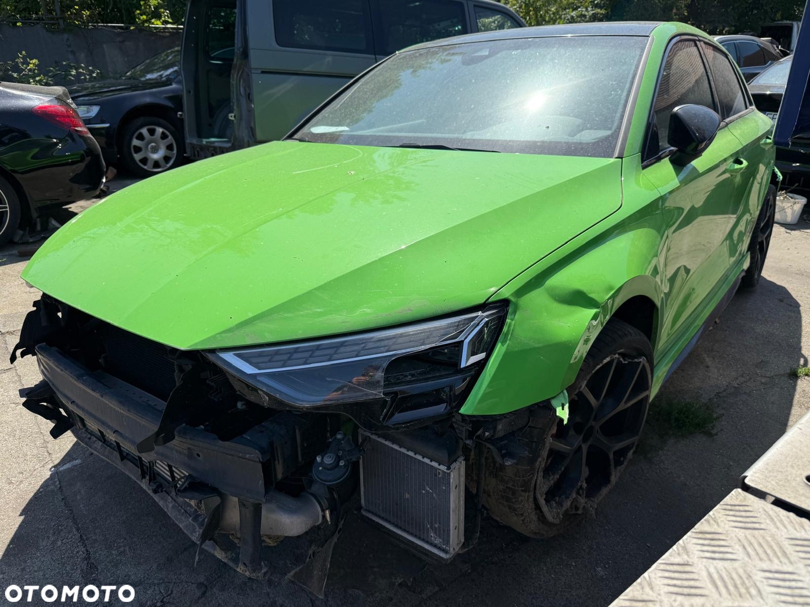 Audi RS3 Sportback TFSI Quattro Performance Edition S tronic - 4