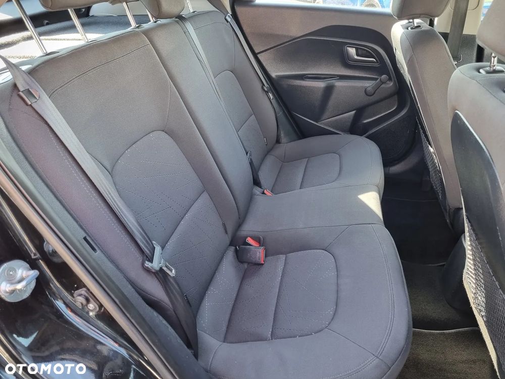 Kia Rio 1.2 Dream Team Edition - 14
