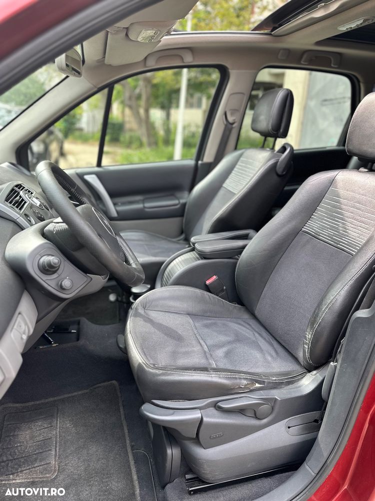 Renault Scenic 1.9 dCi FAP Privilege - 11