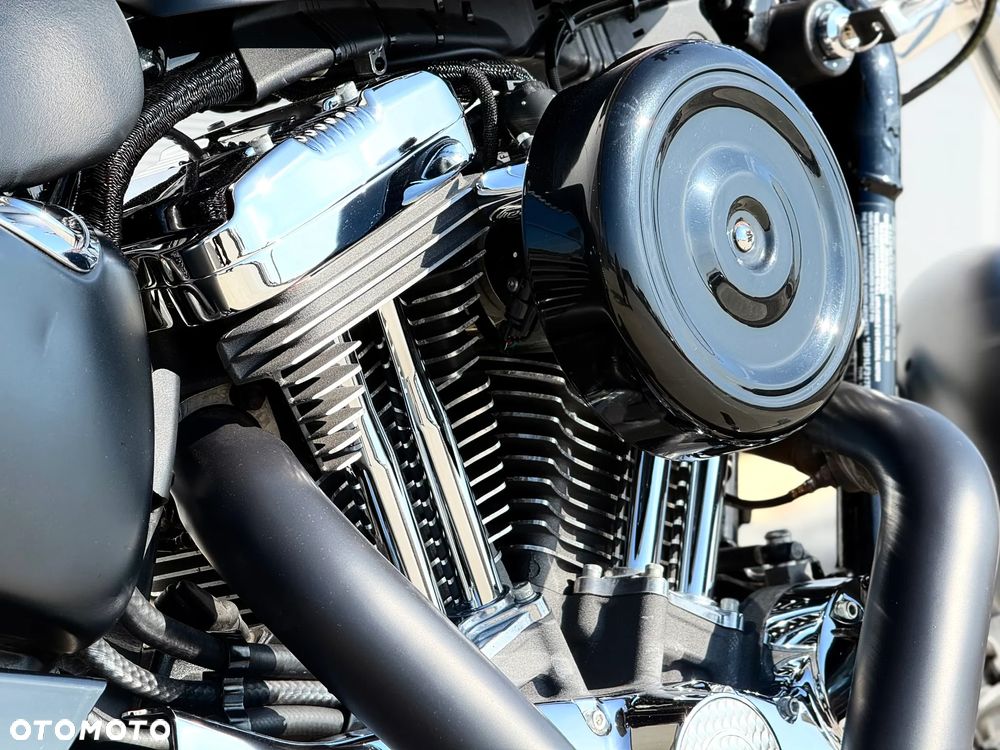 Harley-Davidson Sportster Seventy-Two - 17