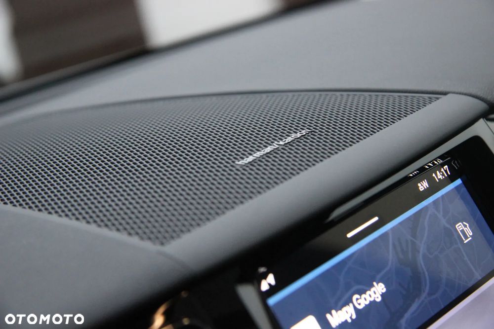 Volvo XC 60 B4 D Plus Dark - 29