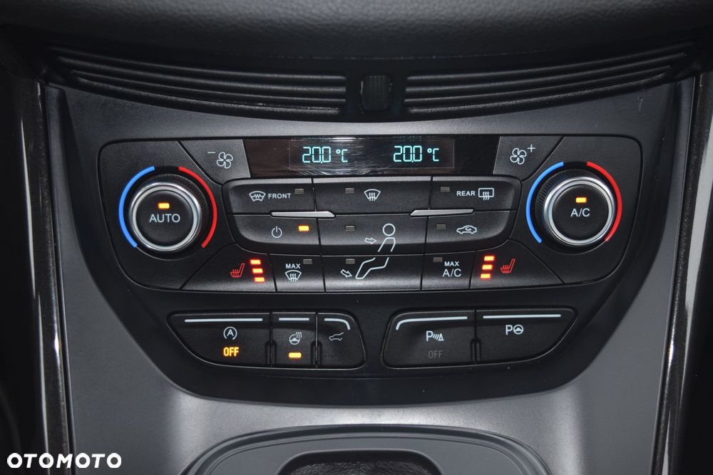 Ford Kuga 2.0 TDCi 4x4 Titanium - 31