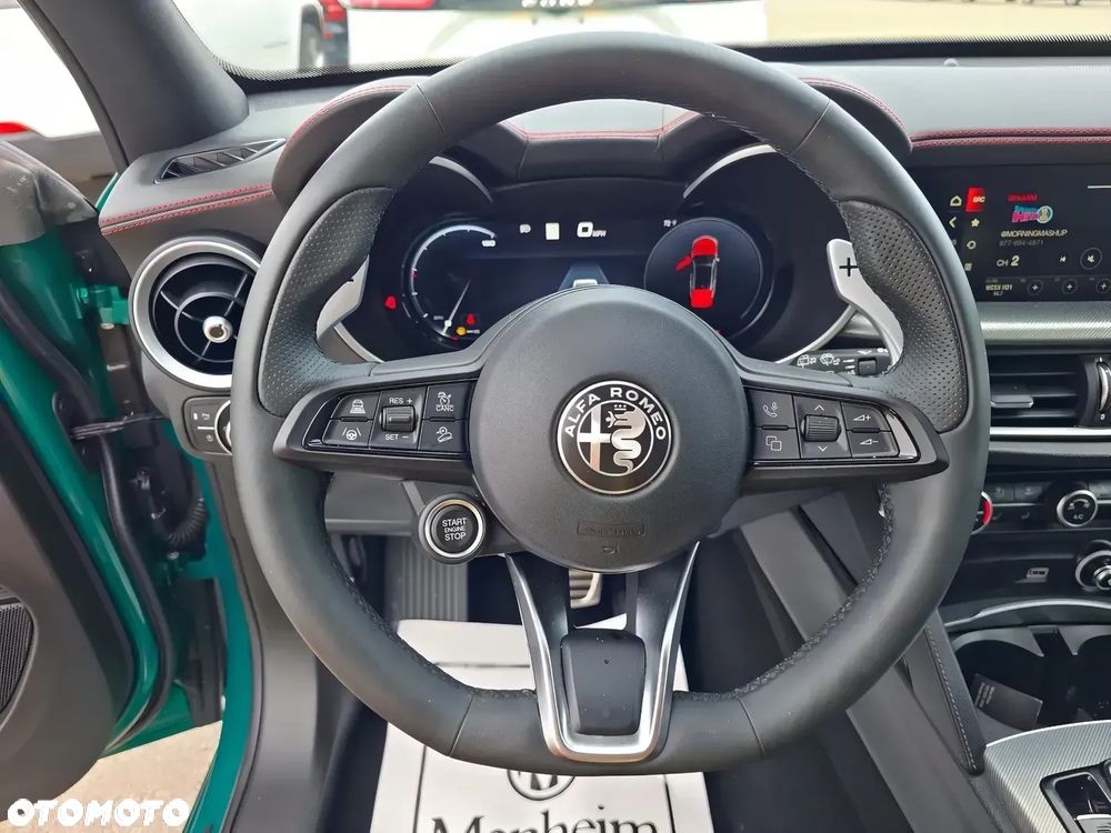 Alfa Romeo Stelvio 2.0 Turbo 16V AT8-Q4 Tributo Italiano - 9