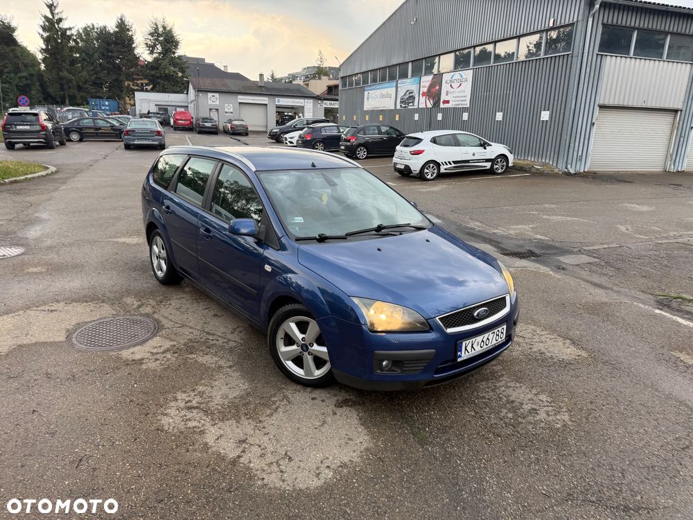 Ford Focus 1.8 FF Trend - 13