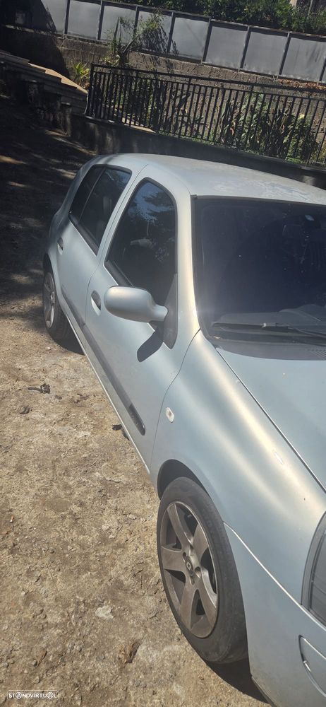 Renault Clio 1.2 16V Billabong QuickS - 12