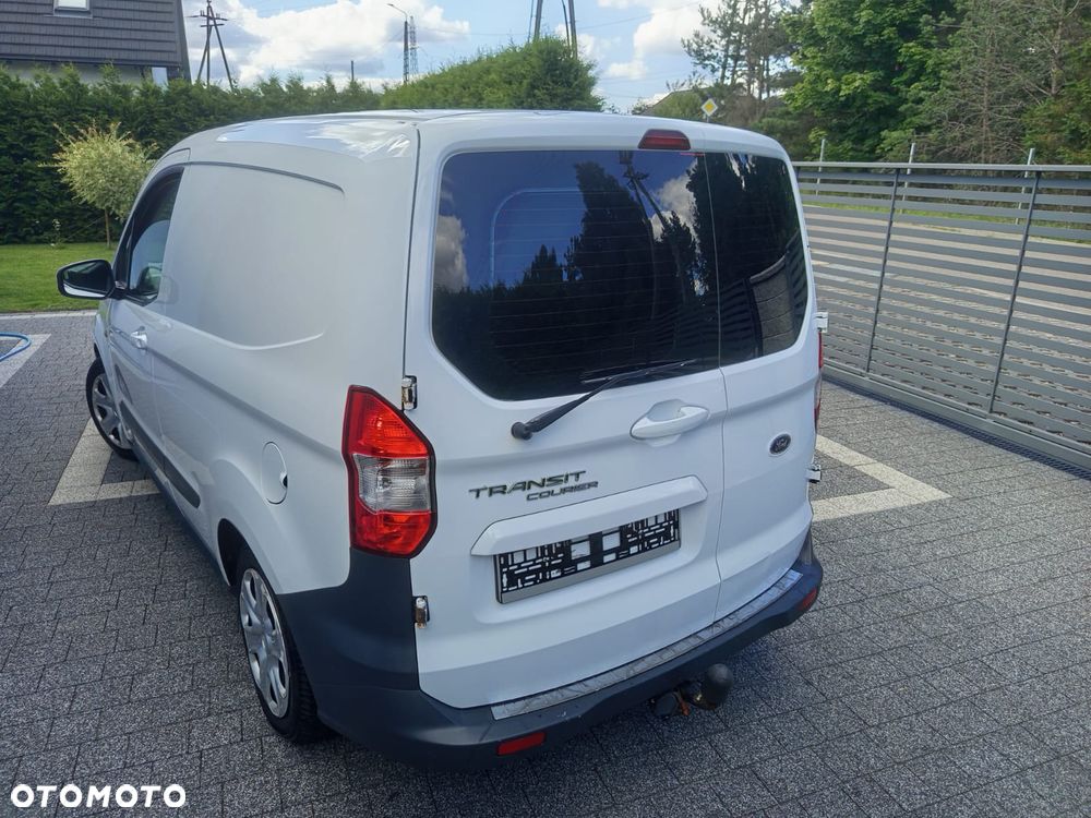 Ford TRANZIT COURIER - 13