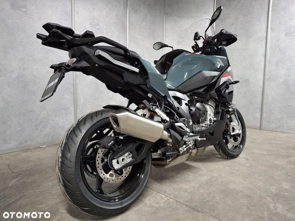 BMW XR - 2