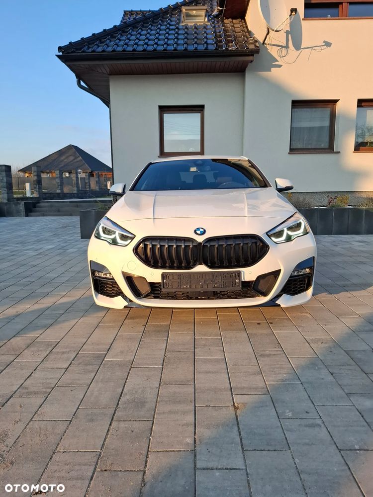 BMW Seria 2 218d M Sport - 1