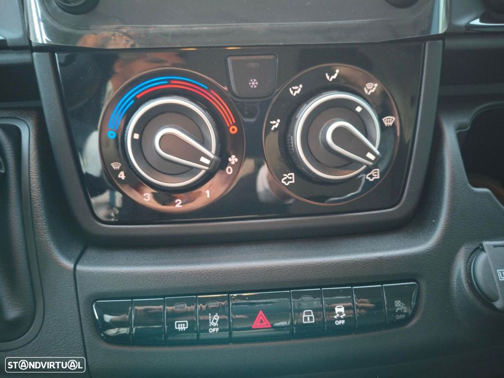 Peugeot Boxer 2.2 BlueHDi 335 L2H2 EAT8 - 11