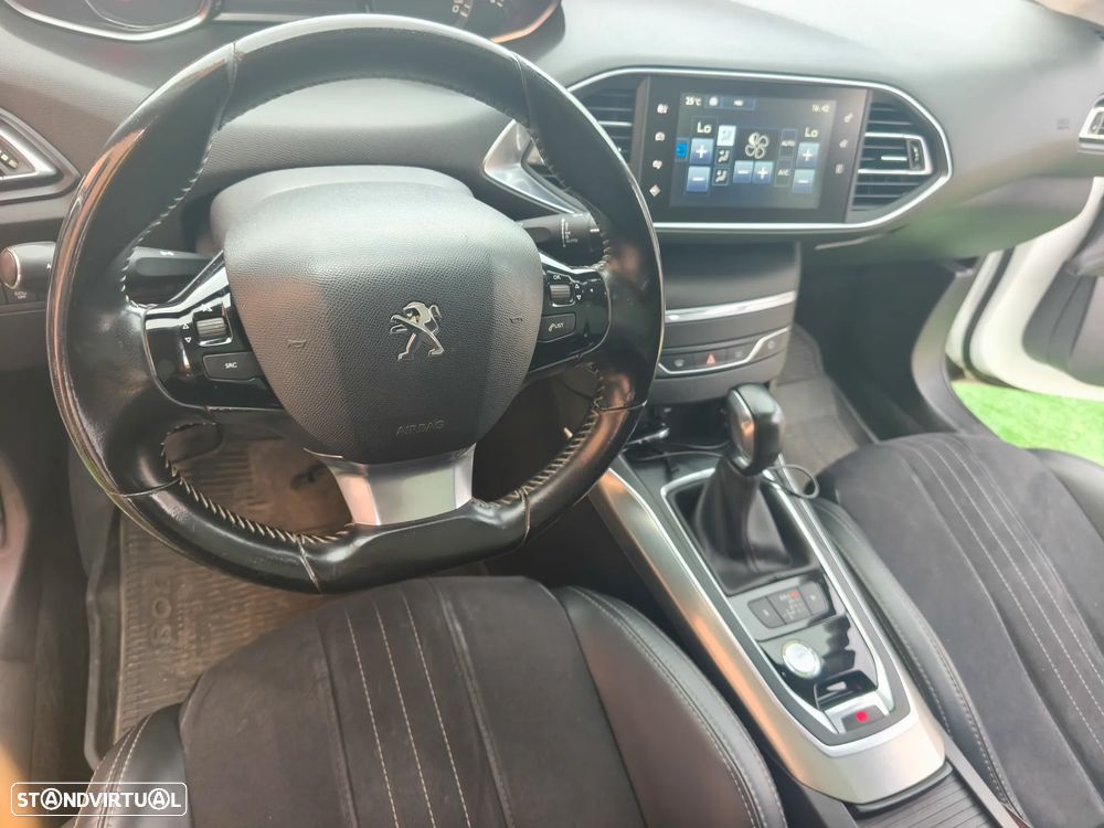 Peugeot 308 SW BlueHDi 120 EAT6 Stop & Start Allure - 30