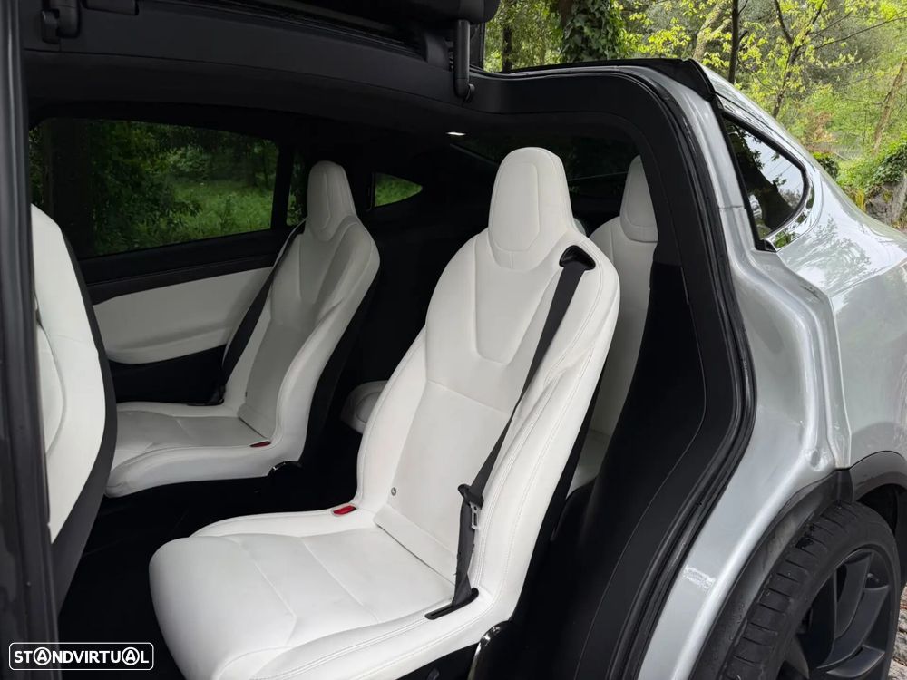 Tesla Model X 100D - 47
