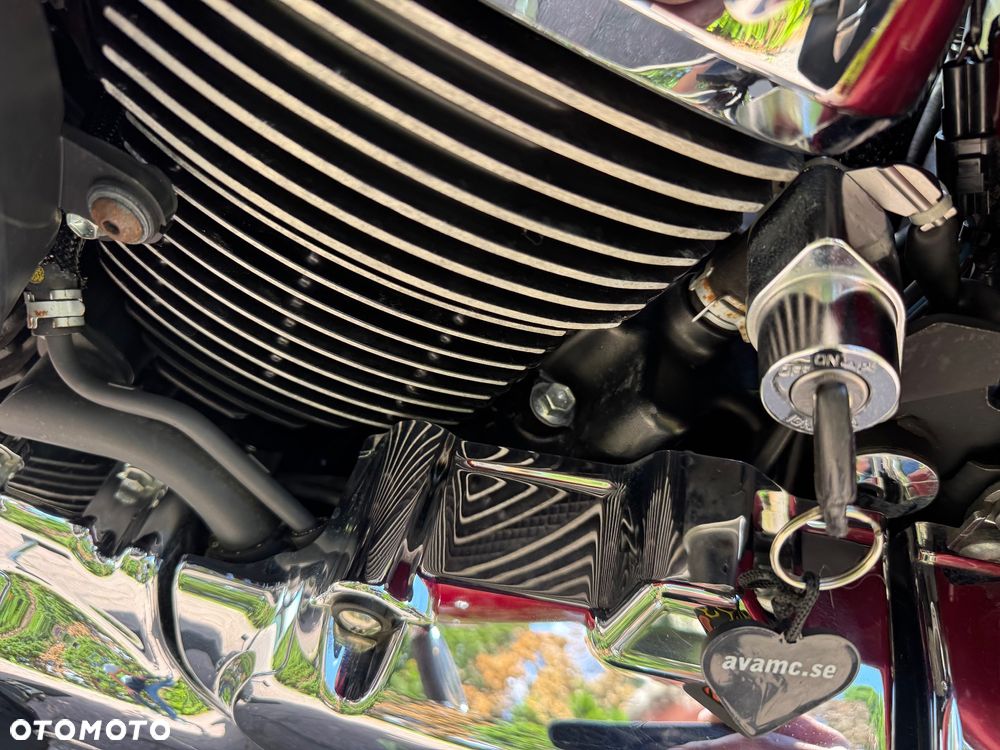 Suzuki Intruder - 19