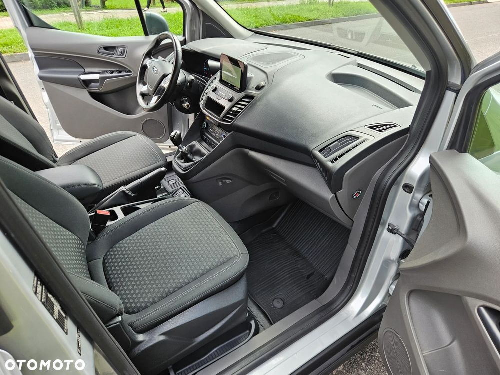 Ford Tourneo Connect - 15