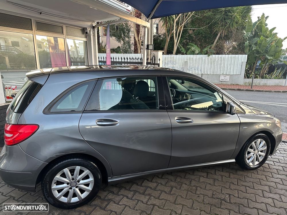 Mercedes-Benz B 180 CDI BlueEFFICIENCY 114g - 5