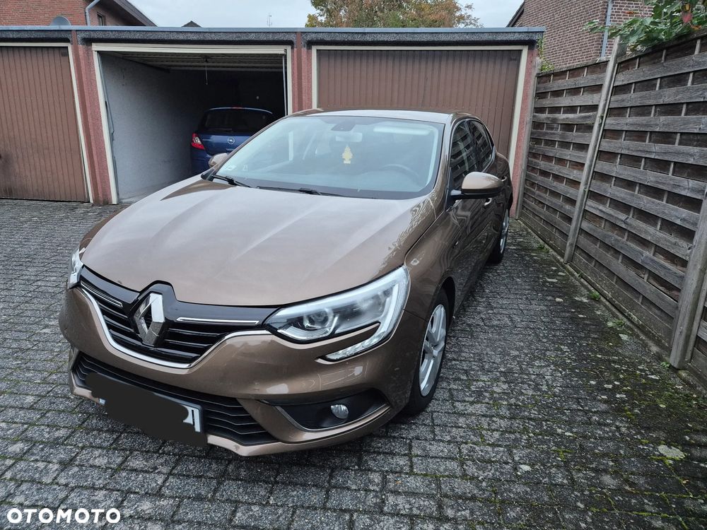 Renault Megane 1.2 Energy TCe Life - 10