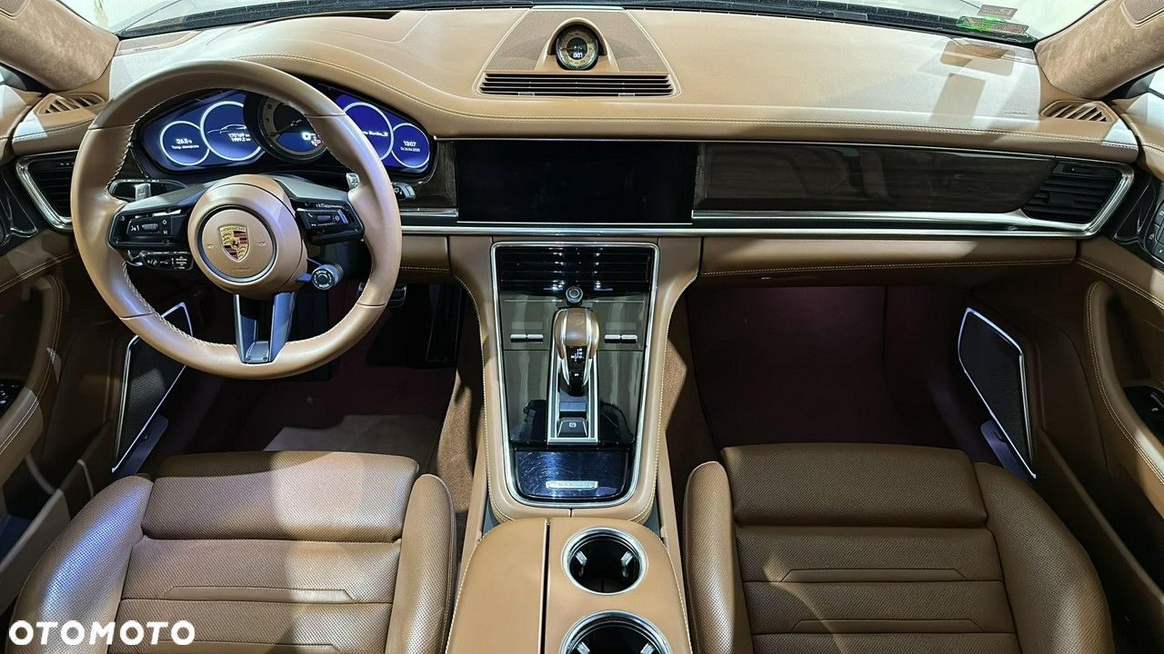 Porsche Panamera - 17