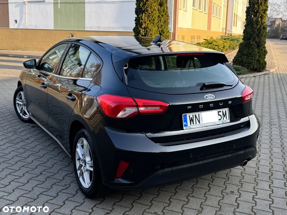 Ford Focus 1.0 EcoBoost Trend Edition - 33