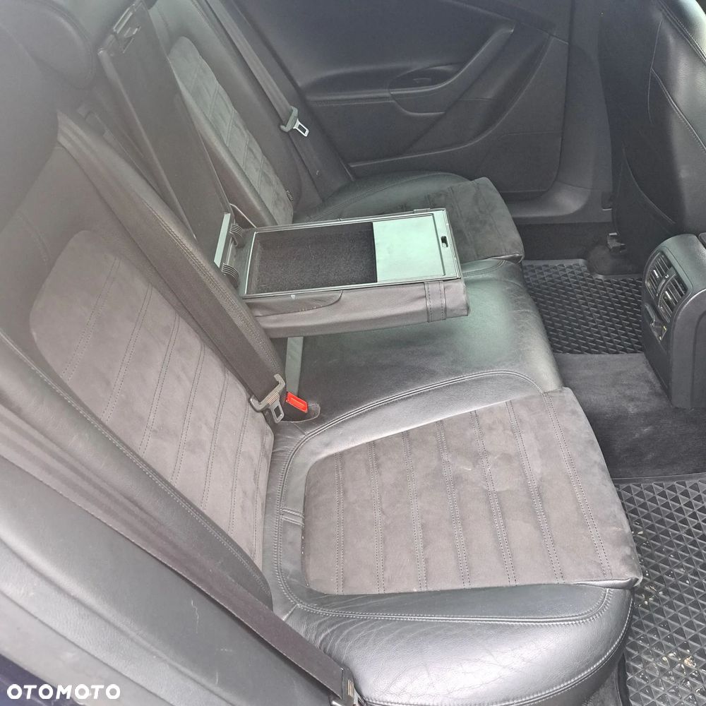 Volkswagen Passat Variant 2.0 TDI 4Motion Highline - 11