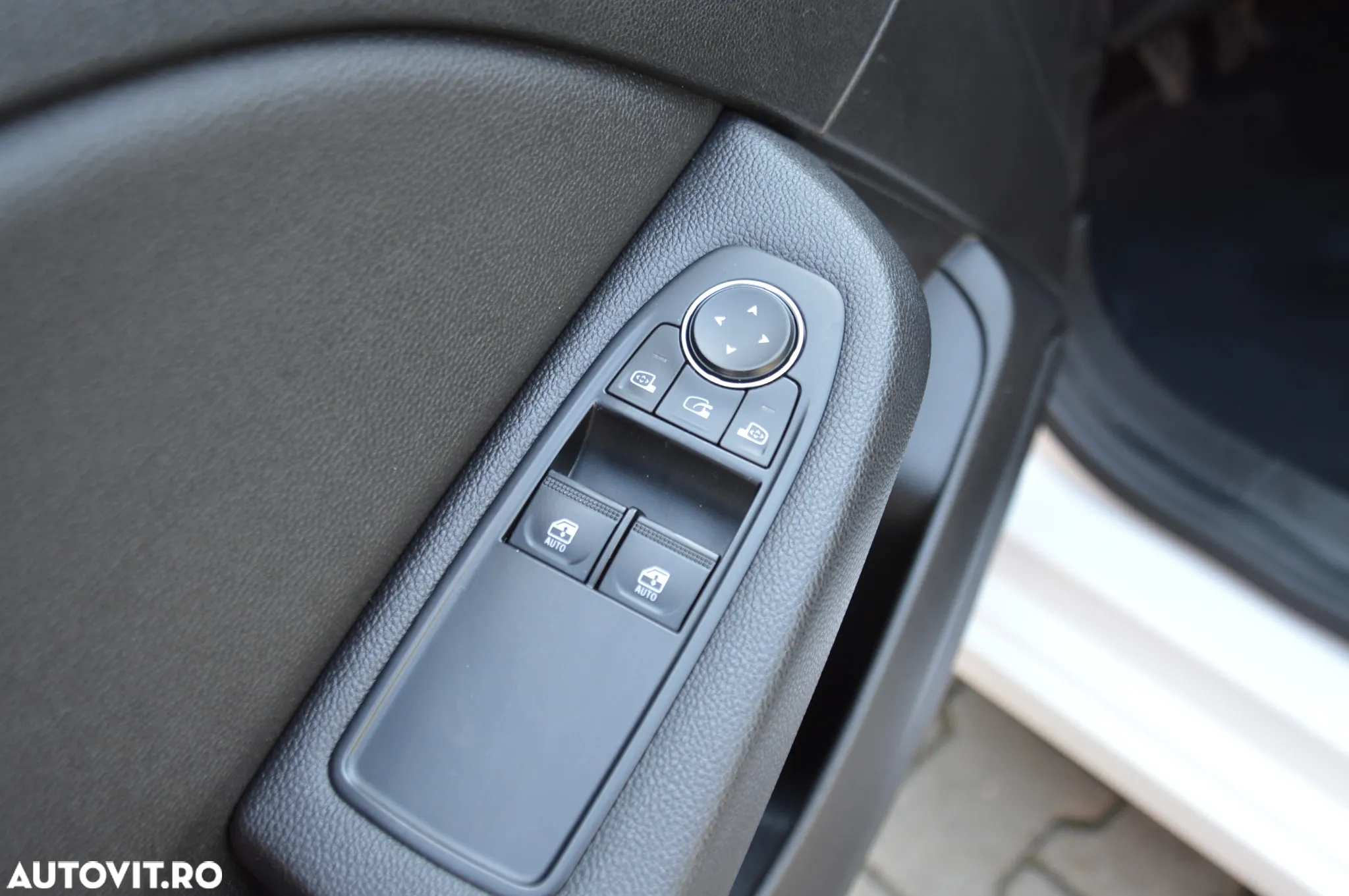 Renault Clio BLUE dCi 115 BUSINESS EDITION - 29