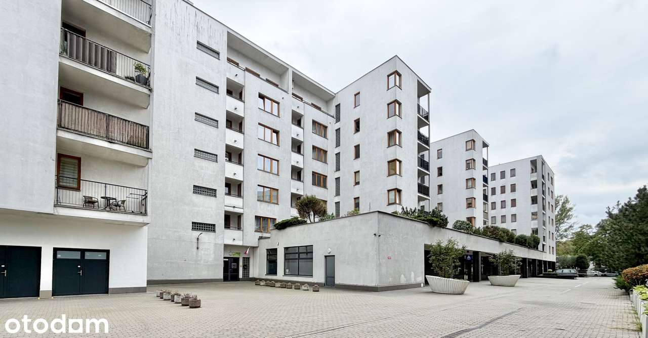 Przestronne 2 pokoje z dużym balkonem | Garaż | Komórka | Arkadia