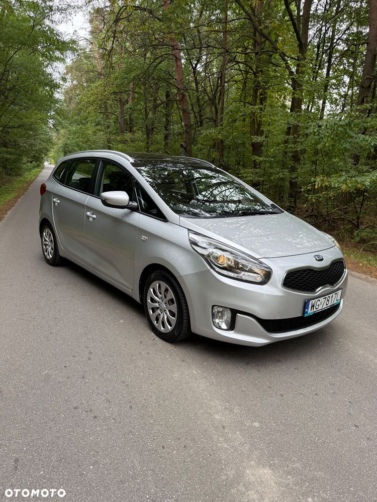 Kia Carens 1.7 CRDi 115 Dream Team Edition - 6