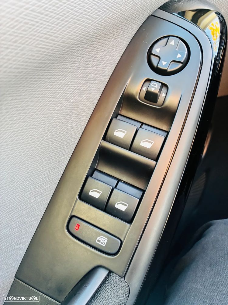 Citroën Grand C4 Spacetourer 1.5 BlueHDi Shine EAT8 - 22