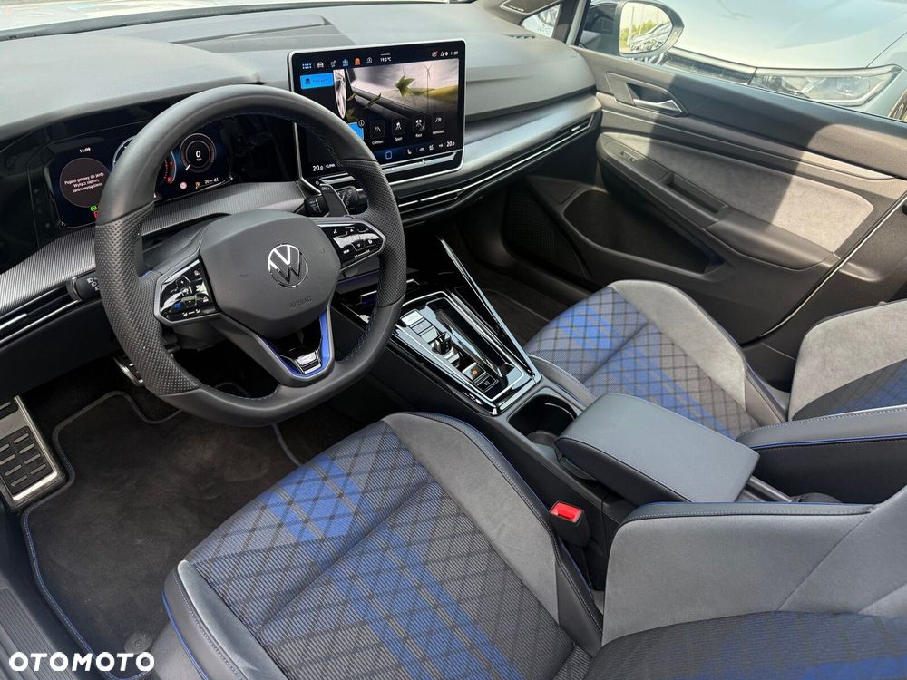 Volkswagen Golf - 12