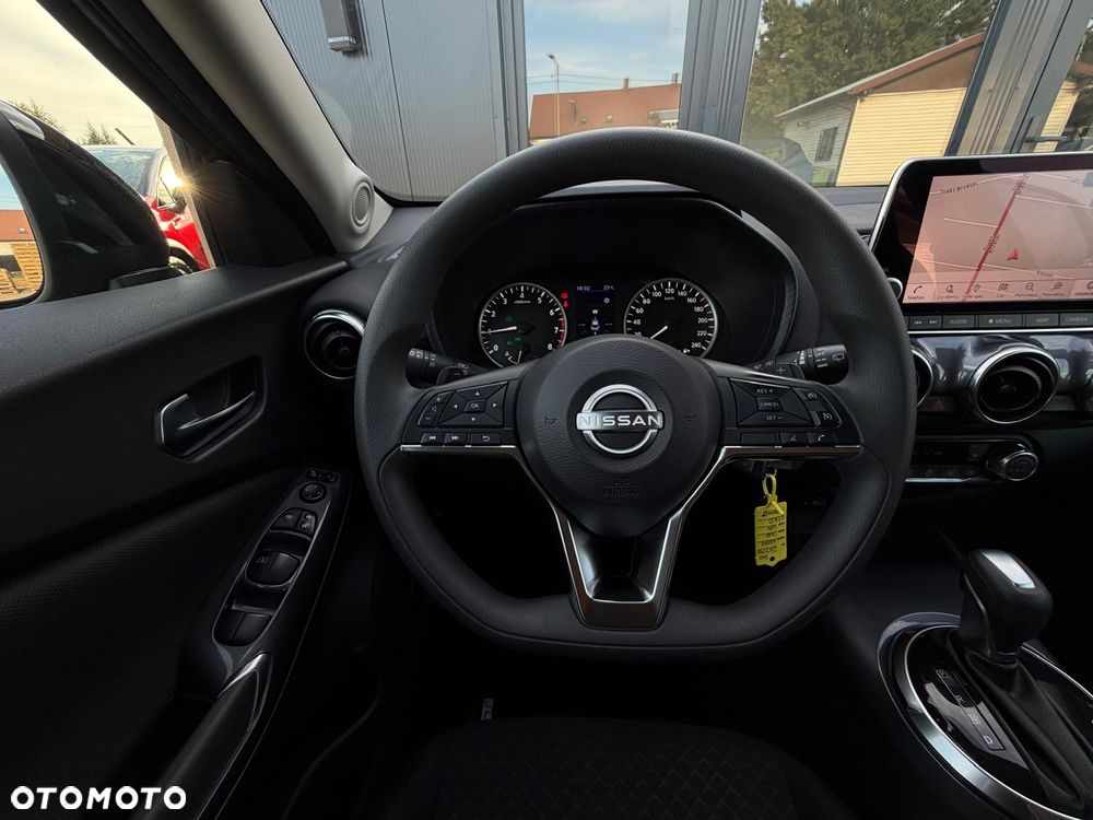 Nissan Juke 1.0 DIG-T N-Connecta DCT - 28