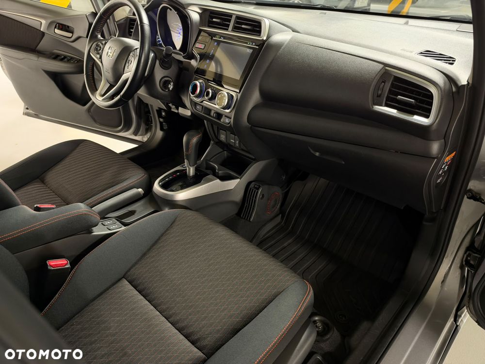 Honda Jazz 1.5 i-VTEC Dynamic (ADAS/Honda Connect+) CVT - 8