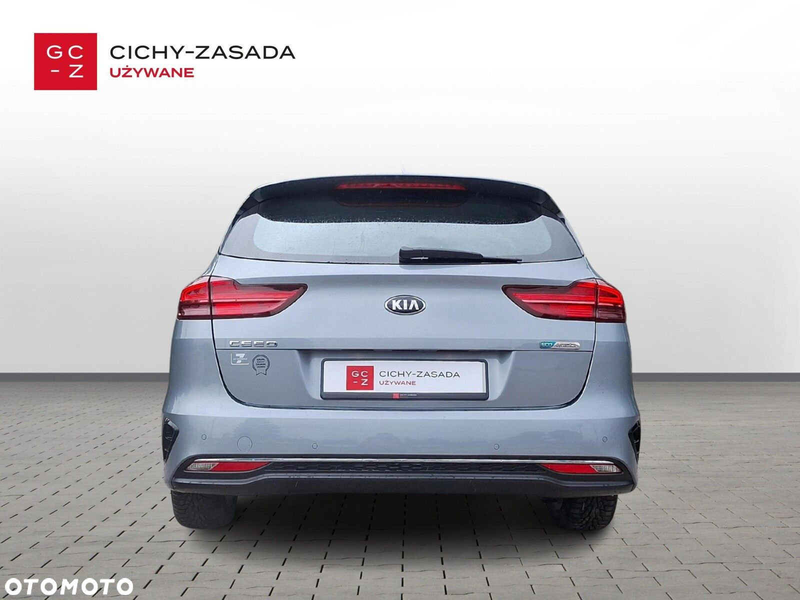 Kia Ceed - 4