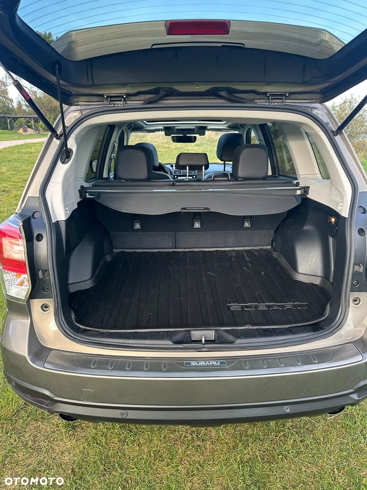 Subaru Forester 2.0 XT Platinum Lineartronic - 11
