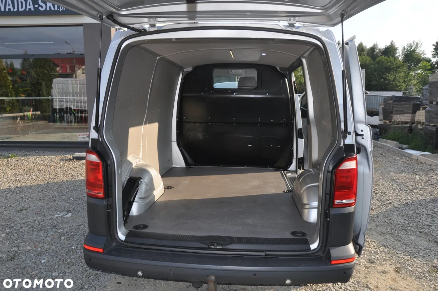 Volkswagen Transporter - 32