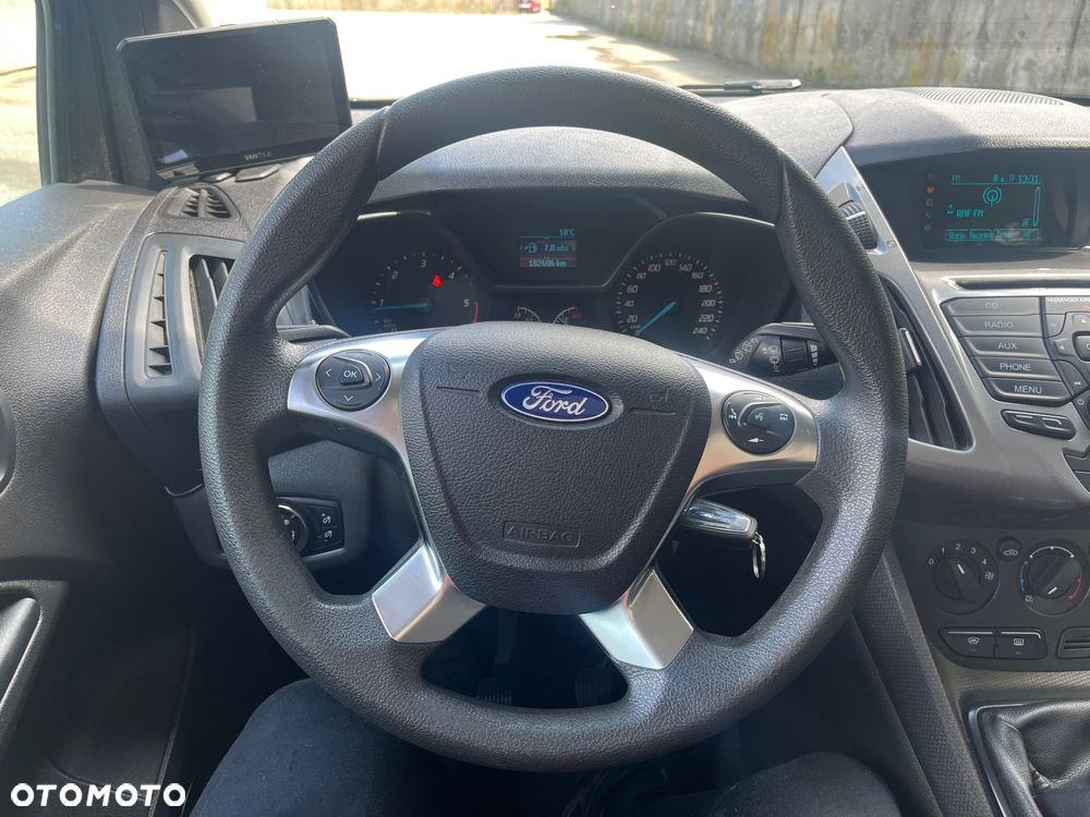 Ford Tourneo Connect Grand - 24