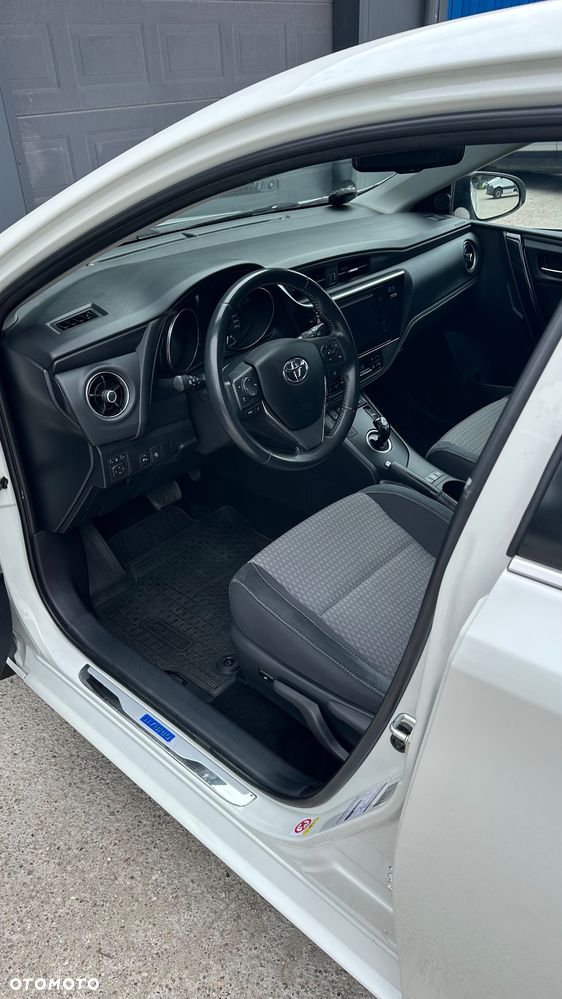 Toyota Auris - 7