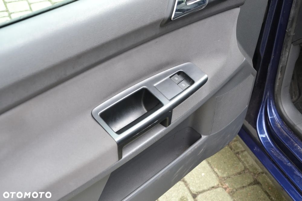 Volkswagen Polo 1.4 16V Comfortline - 8