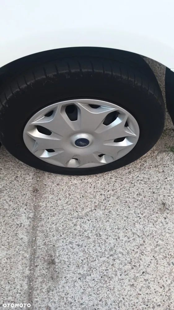 Ford Transit Connect - 23