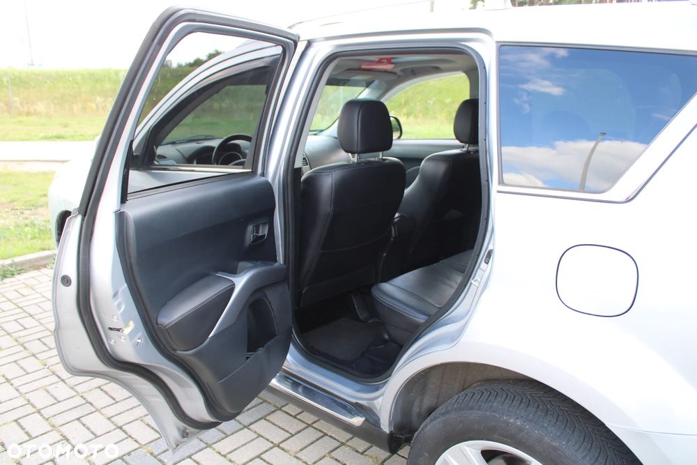 Peugeot 4007 - 20