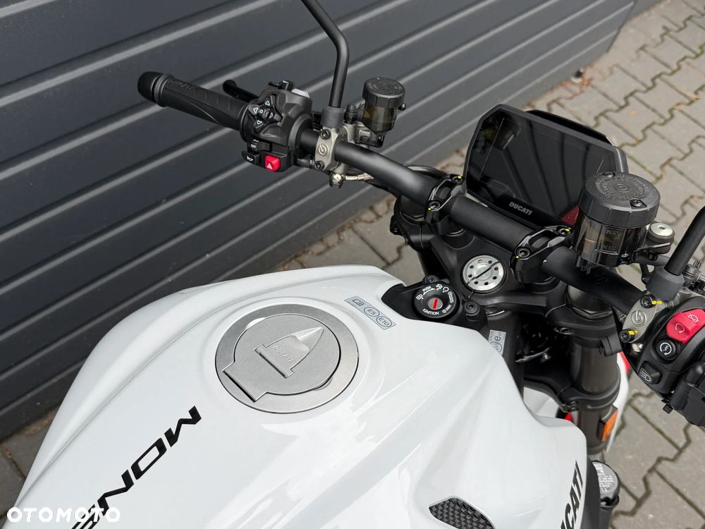 Ducati Monster - 8